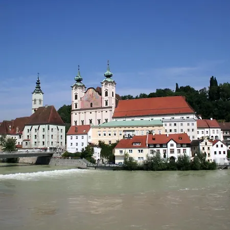 Vitus & Aparthotel 4*