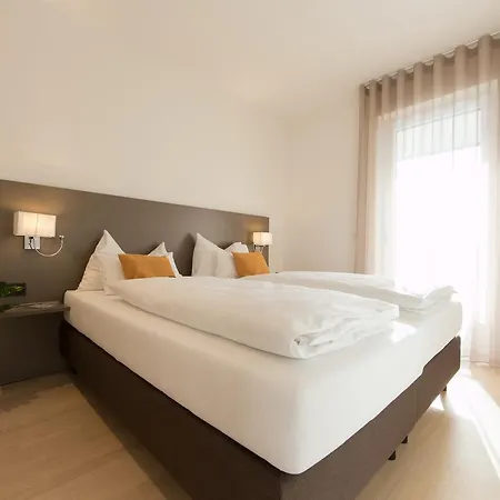 Ξενοδοχείο με διαμερίσματα Vitus & 4*